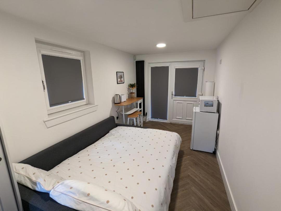 En-Suite Double Room With Private Entrance Edinburgh Ngoại thất bức ảnh